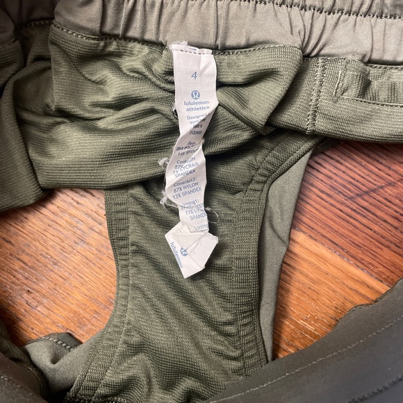 Lululemon Hotty Hot Shorts - Savasana Fatigue Camo - Picture 9 of 14